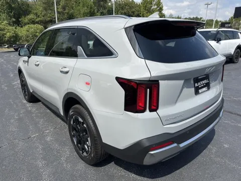 More photos of 2026 Kia Sorento S at Blackwell Kia, VA