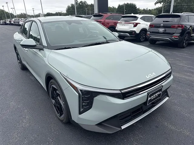 2026 Kia K4 EX