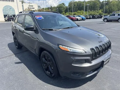 Gray 2016 Jeep Cherokee Sport Altitude for sale in Danville, VA