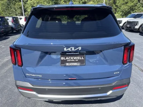 More photos of 2026 Kia Sorento S at Blackwell Kia, VA