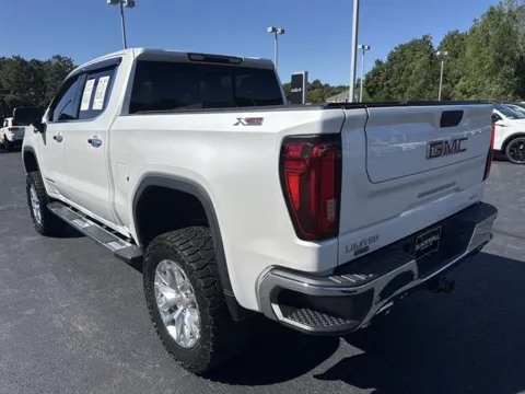 More photos of 2021 GMC Sierra 1500 SLT at Blackwell Kia, VA