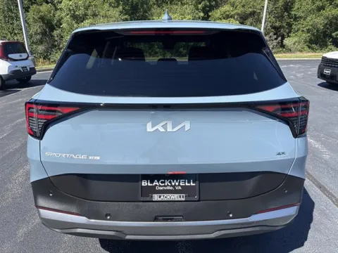 More photos of 2027 Kia Sportage Hybrid S at Blackwell Kia, VA
