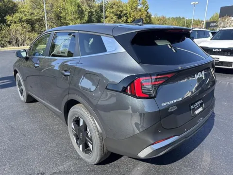 More photos of 2027 Kia Sportage LX at Blackwell Kia, VA