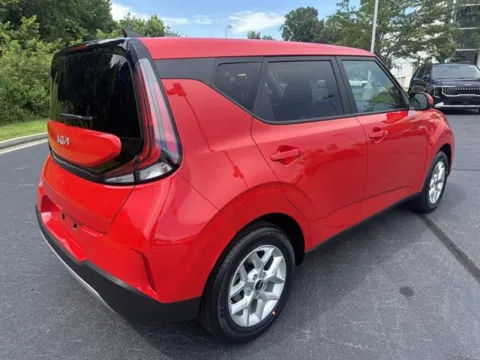 More photos of 2025 Kia Soul LX at Blackwell Kia, VA