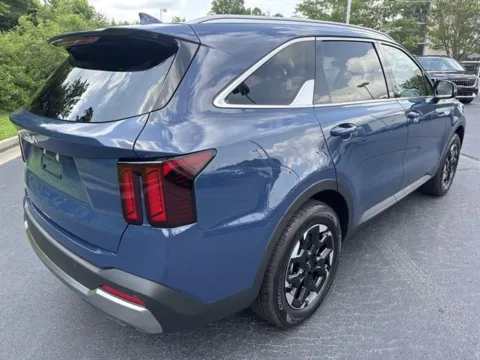 More photos of 2025 Kia Sorento S at Blackwell Kia, VA