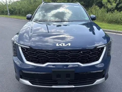 Photos of 2025 Kia Sorento S for sale in Danville, VA at Blackwell Kia