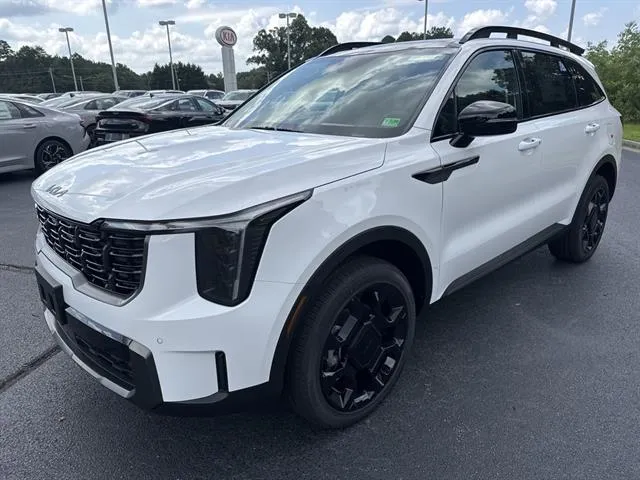 White 2025 Kia Sorento X-Line EX for sale in Danville, VA