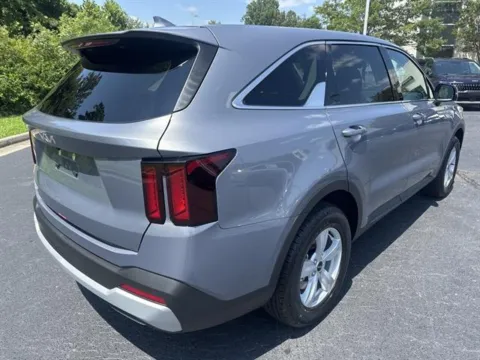 More photos of 2025 Kia Sorento LX at Blackwell Kia, VA