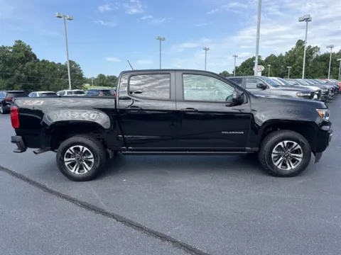 More photos of 2022 Chevrolet Colorado Z71 at Blackwell Kia, VA