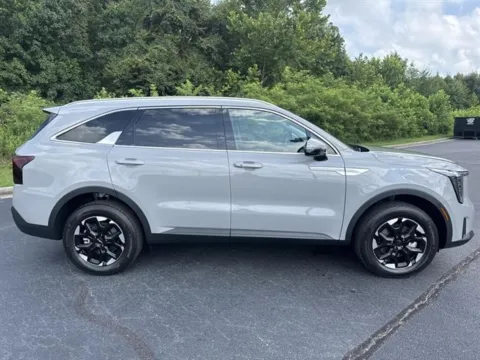 More photos of 2025 Kia Sorento S at Blackwell Kia, VA