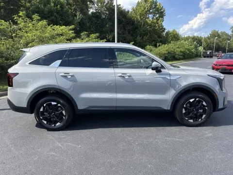More photos of 2025 Kia Sorento S at Blackwell Kia, VA