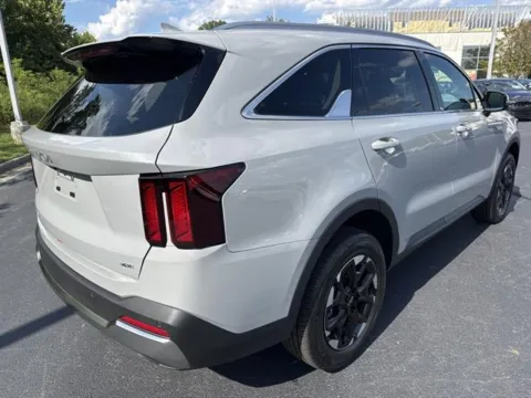 More photos of 2025 Kia Sorento S at Blackwell Kia, VA
