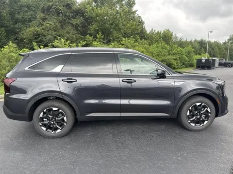 More photos of 2025 Kia Sorento S at Blackwell Kia, VA