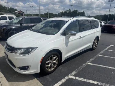 White 2019 Chrysler Pacifica Limited for sale in Danville, VA