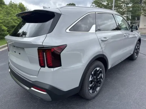 More photos of 2025 Kia Sorento S at Blackwell Kia, VA