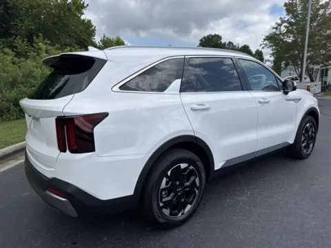 More photos of 2025 Kia Sorento S at Blackwell Kia, VA