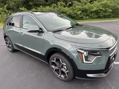 Green 2025 Kia Niro EX Touring for sale in Danville, VA