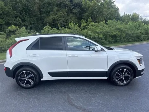 More photos of 2025 Kia Niro EX at Blackwell Kia, VA
