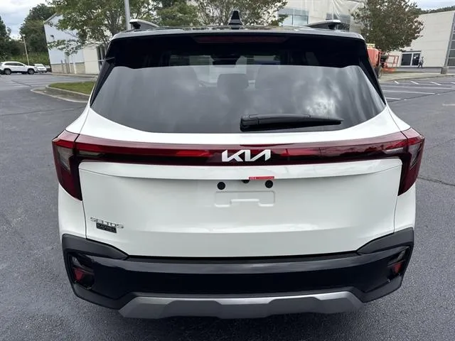 2026 Kia Seltos S photo 11