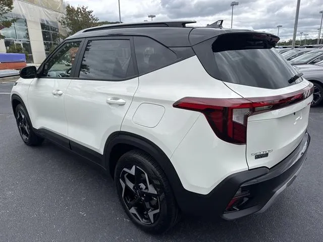 2026 Kia Seltos S photo 3