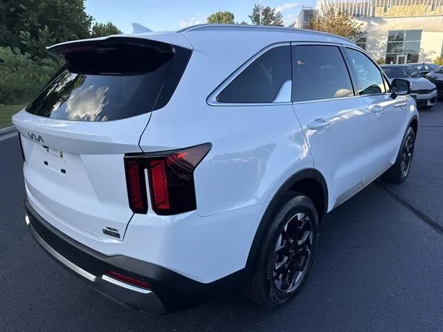 2026 Kia Sorento S photo 6