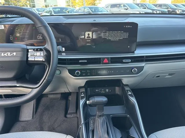 2026 Kia Sorento S photo 9