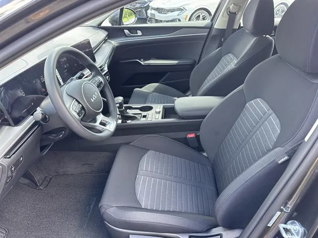 2026 Kia K5 LXS photo 4