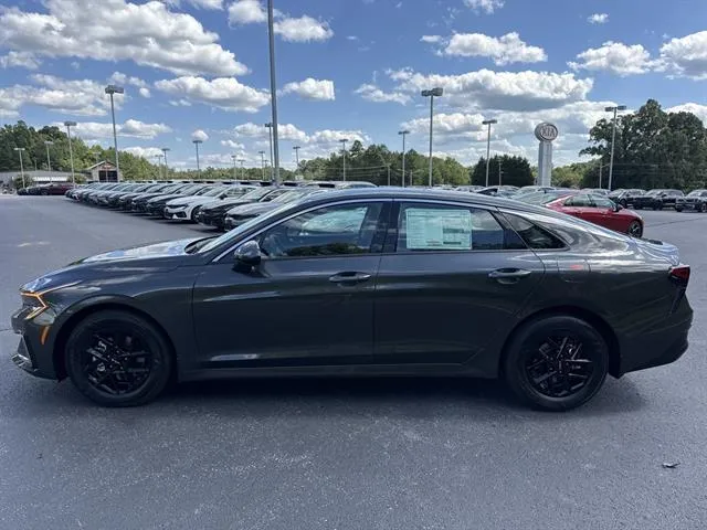 2026 Kia K5 LXS photo 9