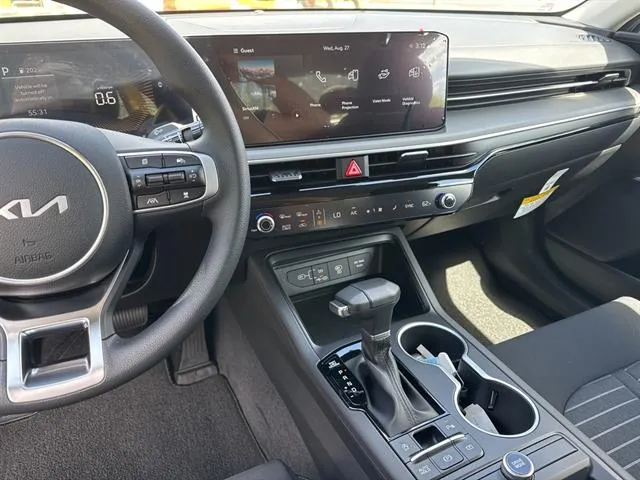 2026 Kia K5 LXS photo 11