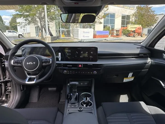 2026 Kia K5 LXS photo 5