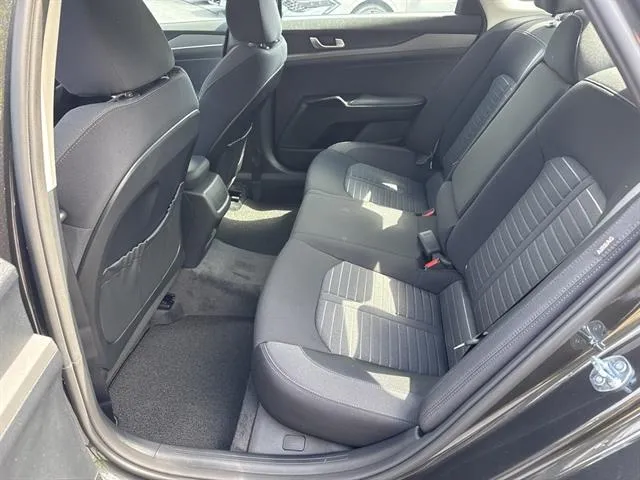 2026 Kia K5 LXS photo 15