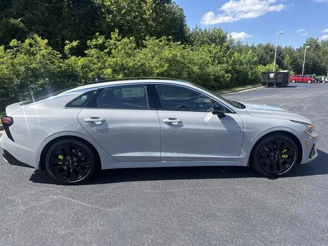 2026 Kia K5 GT photo 2
