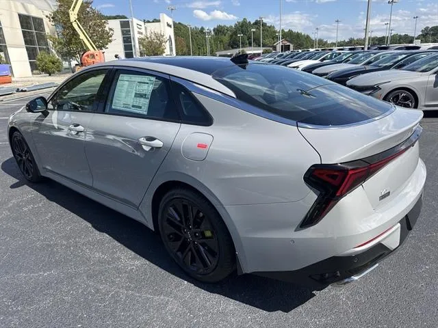 2026 Kia K5 GT photo 3