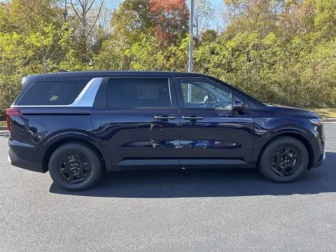More photos of 2026 Kia Carnival LXS at Blackwell Kia, VA