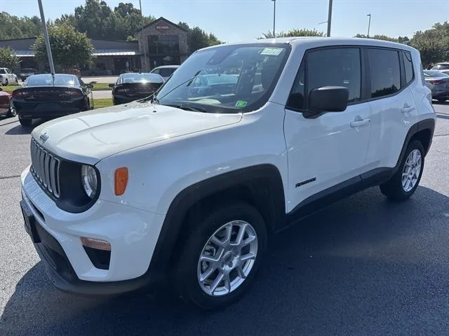 White 2023 Jeep Renegade Latitude for sale in Danville, VA