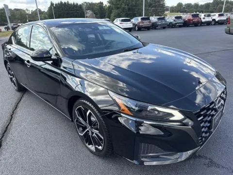 Another view of 2023 Nissan Altima 2.5 SR for sale in Danville, VA at Blackwell Kia