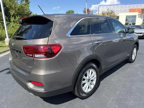 More photos of 2020 Kia Sorento LX V6 at Blackwell Kia, VA