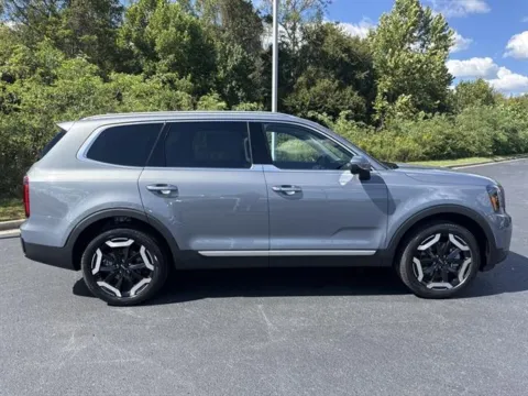 More photos of 2025 Kia Telluride S at Blackwell Kia, VA