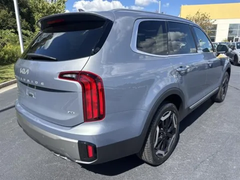 More photos of 2025 Kia Telluride S at Blackwell Kia, VA
