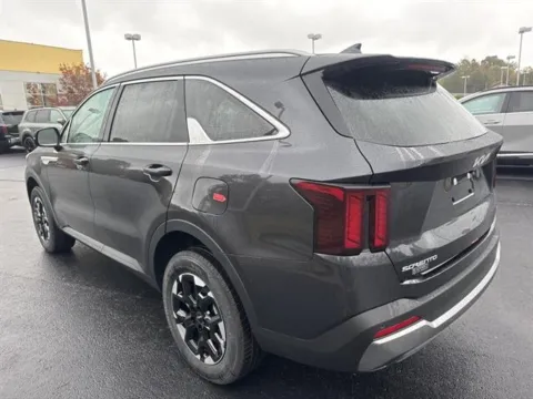 More photos of 2026 Kia Sorento S at Blackwell Kia, VA