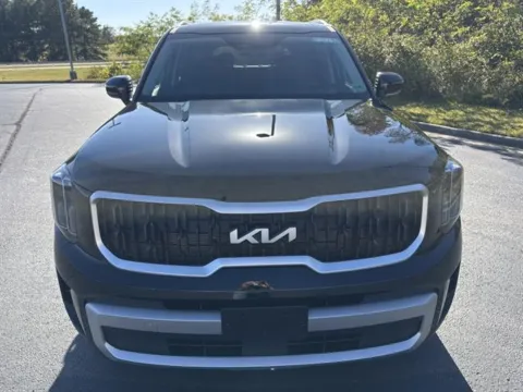 Photos of 2025 Kia Telluride EX for sale in Danville, VA at Blackwell Kia