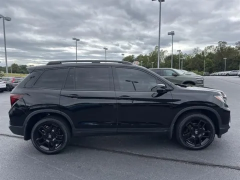 More photos of 2024 Honda Passport Black Edition at Blackwell Kia, VA