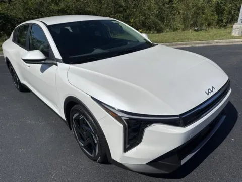 White 2025 Kia K4 EX for sale in Danville, VA