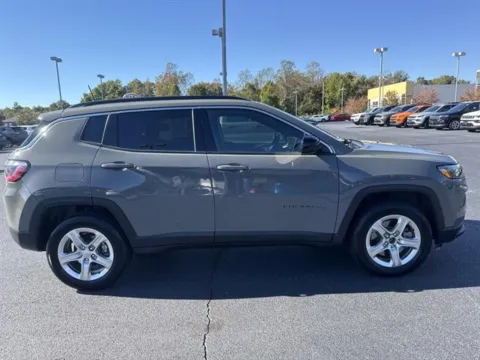 More photos of 2024 Jeep Compass Latitude at Blackwell Kia, VA