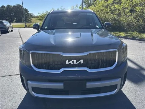 Photos of 2025 Kia Telluride EX for sale in Danville, VA at Blackwell Kia