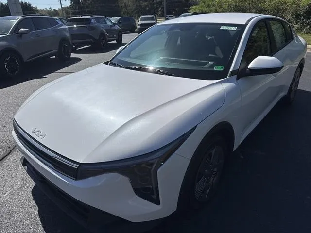 2025 Kia K4 LX