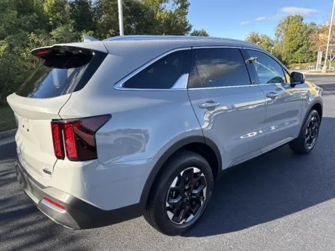 More photos of 2026 Kia Sorento S at Blackwell Kia, VA
