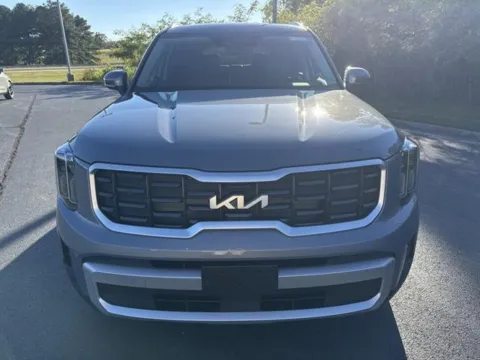 Photos of 2025 Kia Telluride S for sale in Danville, VA at Blackwell Kia
