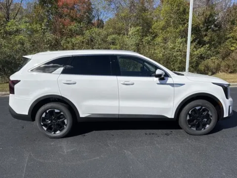 More photos of 2026 Kia Sorento S at Blackwell Kia, VA