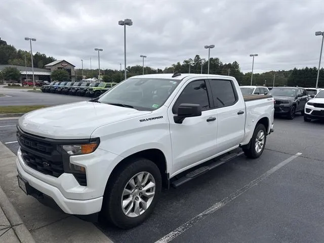 2024 Chevrolet Silverado 1500 Custom